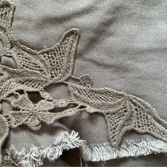 Shorts U2B  URBAN BASICS   SIZE ‘’13’’  SALE - Picture 2 of 10